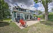 Others 6 Lakeside Retreat w/ Office & Stunning Views!