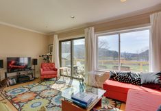 기타 5 Scenic Home on the Delaware River, Pet-friendly!