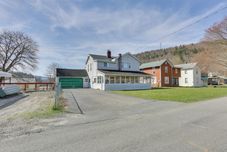 기타 Scenic Home on the Delaware River, Pet-friendly!