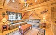 Lain-lain 7 Charming Cabin w/ Deck & Grill - Near Skiing!