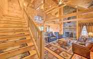 Others 6 Charming Cabin w/ Deck & Grill - Near Skiing!