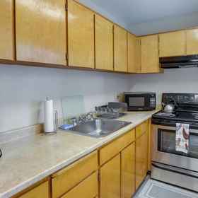 Interior 1 บ้านพัก Sunriver พร้อมอ่างน้ำร้อนในชุมชน!, โรงแรม & ที่พัก Deschutes County