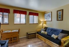 Others 2 Sunriver Vacation Rental w/ Community Hot Tub!