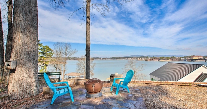 Lain-lain Lakefront Hot Springs Vacation Rental w/ Dock