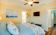 Others 2 Corolla Vacation Rental w/ Pool, Walk to Beach!