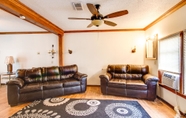 Others 7 Comfy Hazlehurst Vacation Rental w/ Patio!