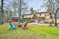 Others Otto Home w/ Fire Pit, Tree House & Hot Tub!