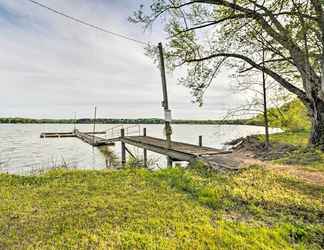 Others 2 Cozy Cottage On Kentucky Lake w/ Shared Pool!