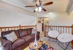 Others 2 4 Mi to Joe Pool Lake: Home in Grand Prairie