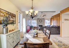 Others 6 4 Mi to Joe Pool Lake: Home in Grand Prairie