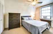 Others 7 Vacation Rental House 2 Mi to Downtown Pittsburgh!