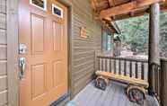 Lain-lain 5 Quaint Show Low Cabin With Deck & Fireplace!