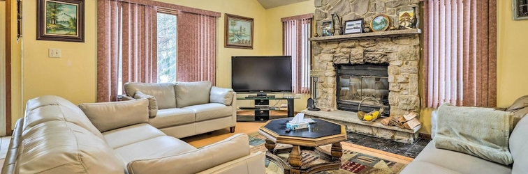 Others Pet-friendly Pocono Vacation Rental w/ Hot Tub!