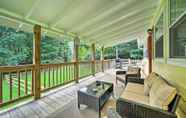 Others 3 Fun Pet-friendly Highlands Retreat w/ Fenced Yard!