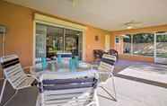 Others 2 Rainbow River Oasis w/ Kayaks + Furnished Sunroom!