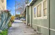 Others 2 Ideally Located Oakland Home w/ Private Yard!