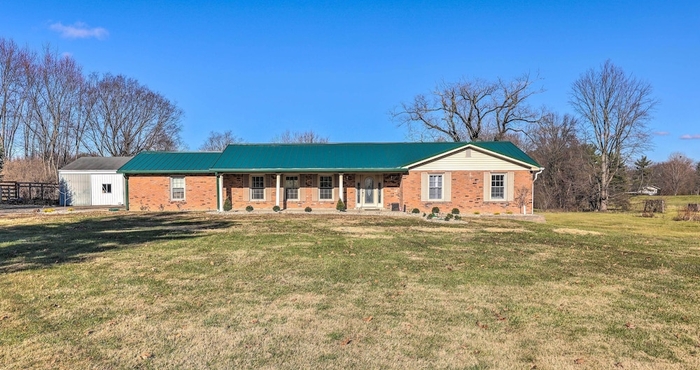 Others Spacious Liberty Township Home w/ Large Yard!