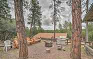 Khác 2 Pine Vacation Home w/ Private Hot Tub & Views