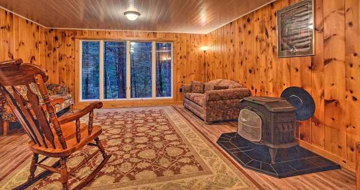 Lainnya Charming Rural Retreat: Great Sacandaga Lake Area!