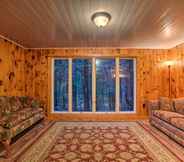 Lainnya 7 Charming Rural Retreat: Great Sacandaga Lake Area!