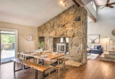 Others 5 Private Evergreen Hideaway w/ Deck + Mountain View