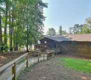 Others 2 Pet-friendly Cabin w/ Dock on Lake Martin!