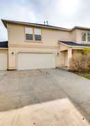 ภาพหลัก Ideally Located Nampa Home w/ Office Area & Patio!