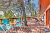 อื่นๆ Charming Ruidoso House w/ Deck & Mountain Views!