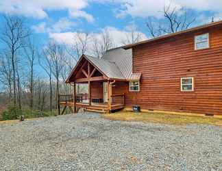 Others 2 Mountain-view Murphy Cabin: Hot Tub, Fire Pit