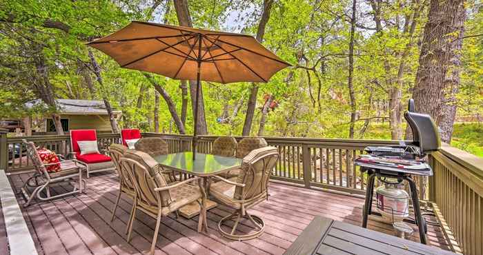 อื่นๆ Charming Payson Cabin w/ Deck & Creek Views!