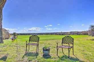 Others 4 Farmhouse on the Hill NC - Home w/ Fire Pit!