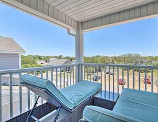 อื่นๆ 2 Convenient Kure Beach Townhome w/ Fire Pit!