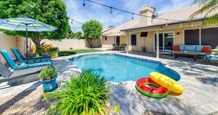 Lainnya Bright North Phoenix Home w/ Private Yard + Pool!