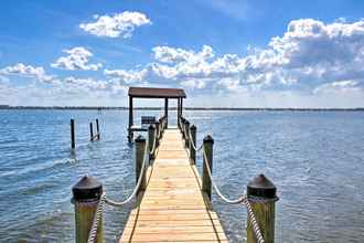 Lain-lain 4 Riverfront Merritt Island Bungalow w/ Dock & Deck