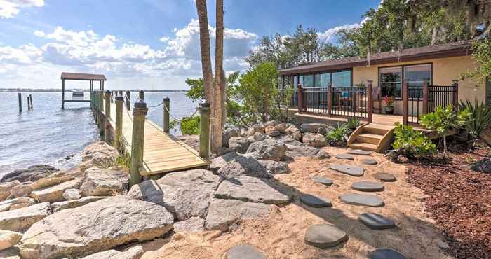 Lainnya Riverfront Merritt Island Bungalow w/ Dock & Deck