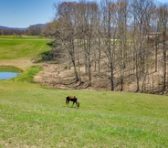 Lain-lain 6 Scenic Ranch House w/ Hot Tub & Fishing Pond!