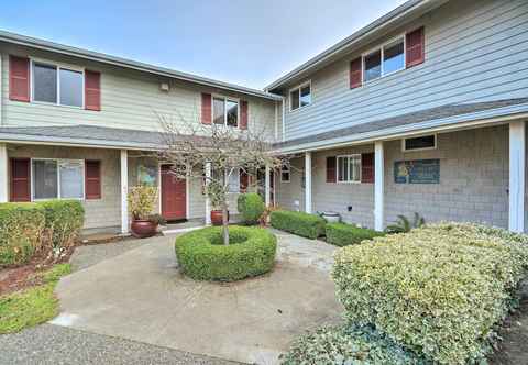 Others Anacortes Condo - Walk to Town, Marina, + Bay!