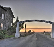 Others 5 Cute Studio Abode - Steps to Long Beach Boardwalk!