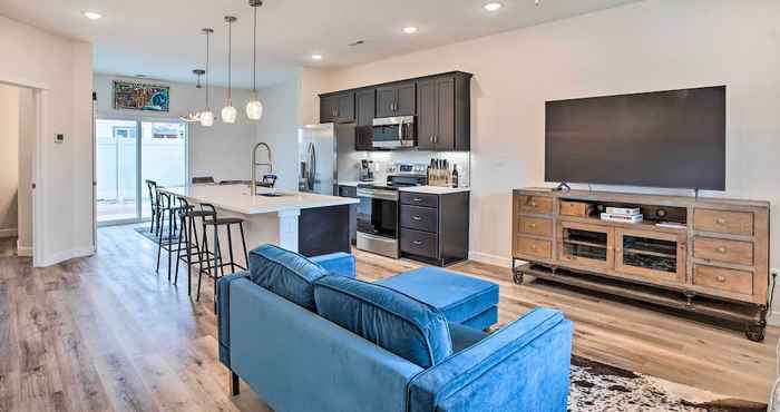 Others Modern Townhome ~ 3 Mi to Dtwn Grand Junction