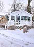 ภาพหลัก Green Lake Vacation Home w/ Screened Porch!