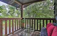 Others 7 Cozy Smoky Mtn Retreat on River w/ Fire Pit & Deck