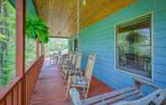 Lainnya 4 Cozy Blue Ridge Cabin Rental w/ On-site Stream!