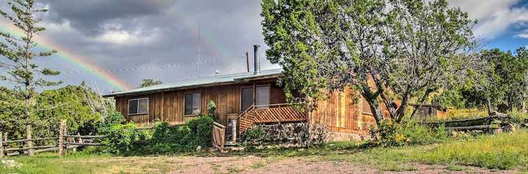 Others Peaceful Ranch Cabin w/ Scenic Views, 6 Mi to Town