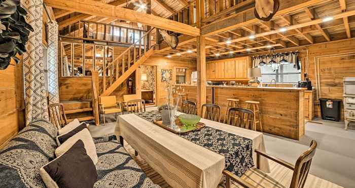 Others Modern-rustic Dukedom Cabin: 780 Acres w/ Trails!