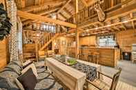 Others Modern-rustic Dukedom Cabin: 780 Acres w/ Trails!