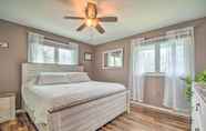 Others 4 Cozy Silver Lake Retreat w/ Private Hot Tub!