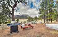 Others 3 Peaceful Nutrioso Cabin Retreat w/ Fire Pit!