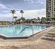 Lain-lain 2 Sunny Fort Pierce Resort Condo w/ Beach Access!