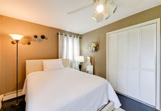 Others 4 North Babylon Home, Near Belmont Lake State Park!