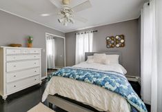 Others 3 North Babylon Home, Near Belmont Lake State Park!